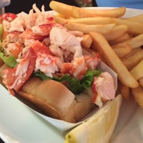 Fresh Lobster Salad Roll